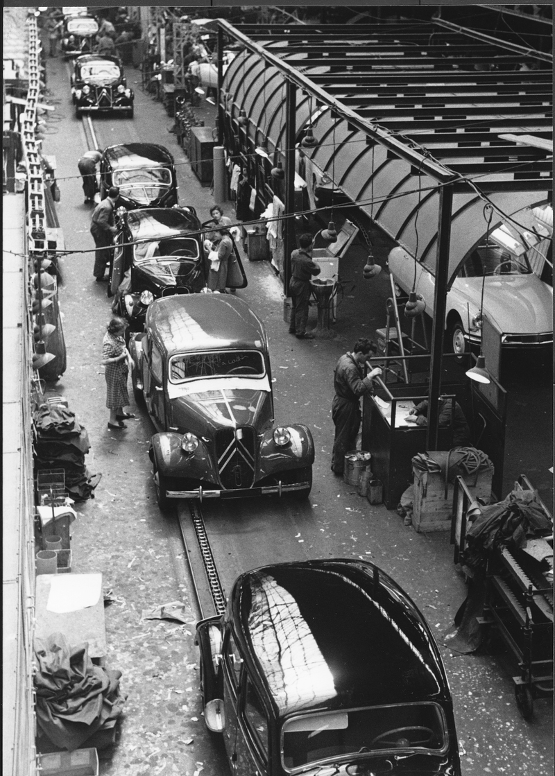Illustration for article titled The Cutting-Edge Citroën Traction Avant Is 80 Years Old